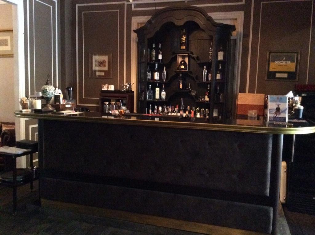Eugenia Hotel & Spa Банкок Екстериор снимка