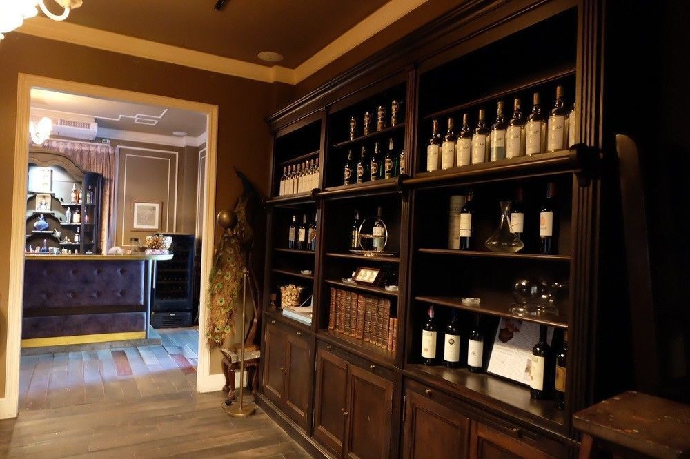 Eugenia Hotel & Spa Банкок Екстериор снимка